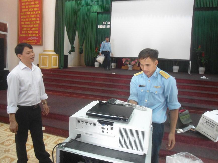 “Hiên chiếu bóng”